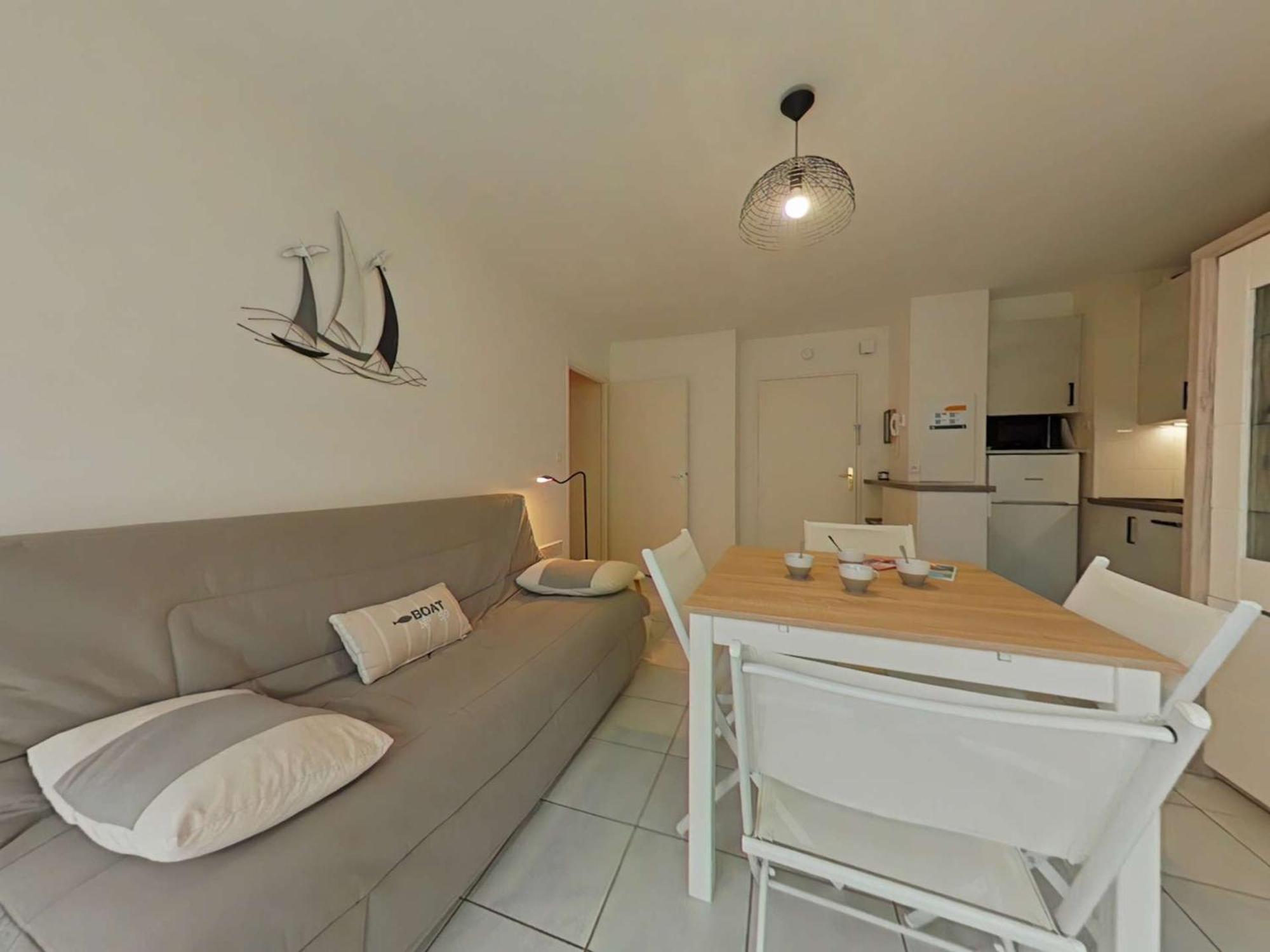 Appartement 2 Pieces Avec Parking Prive, Proche Plage Et Commerces, Saint-Gilles-Croix-De-Vie - Fr-1-224-783 Eksteriør billede